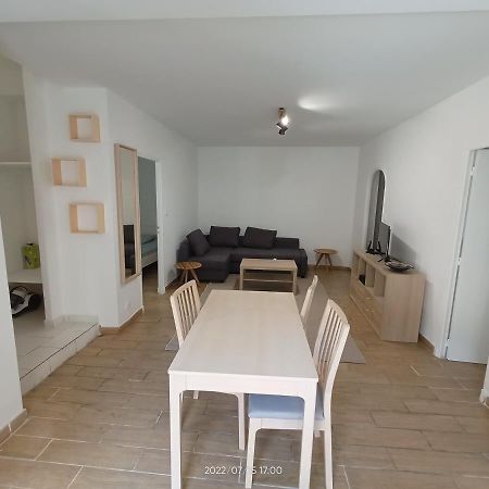 T2 Renove En Rdc Avec Cour, Intra Muros Αβινιόν Εξωτερικό φωτογραφία
